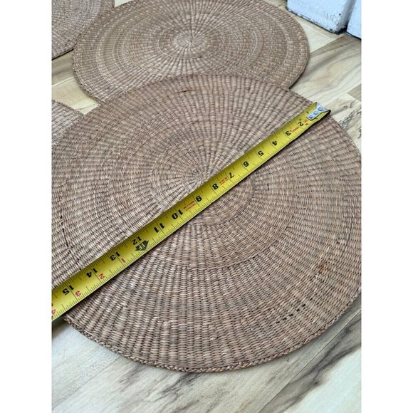 Set of 5 16” inch rattan place mats - Picture 3 of 8